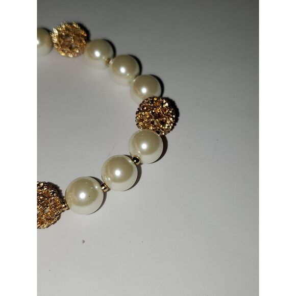 A Charter Club Faux Pearl and Gold Tone Bracelet Classy Stretchy Evening - Picture 6 of 8